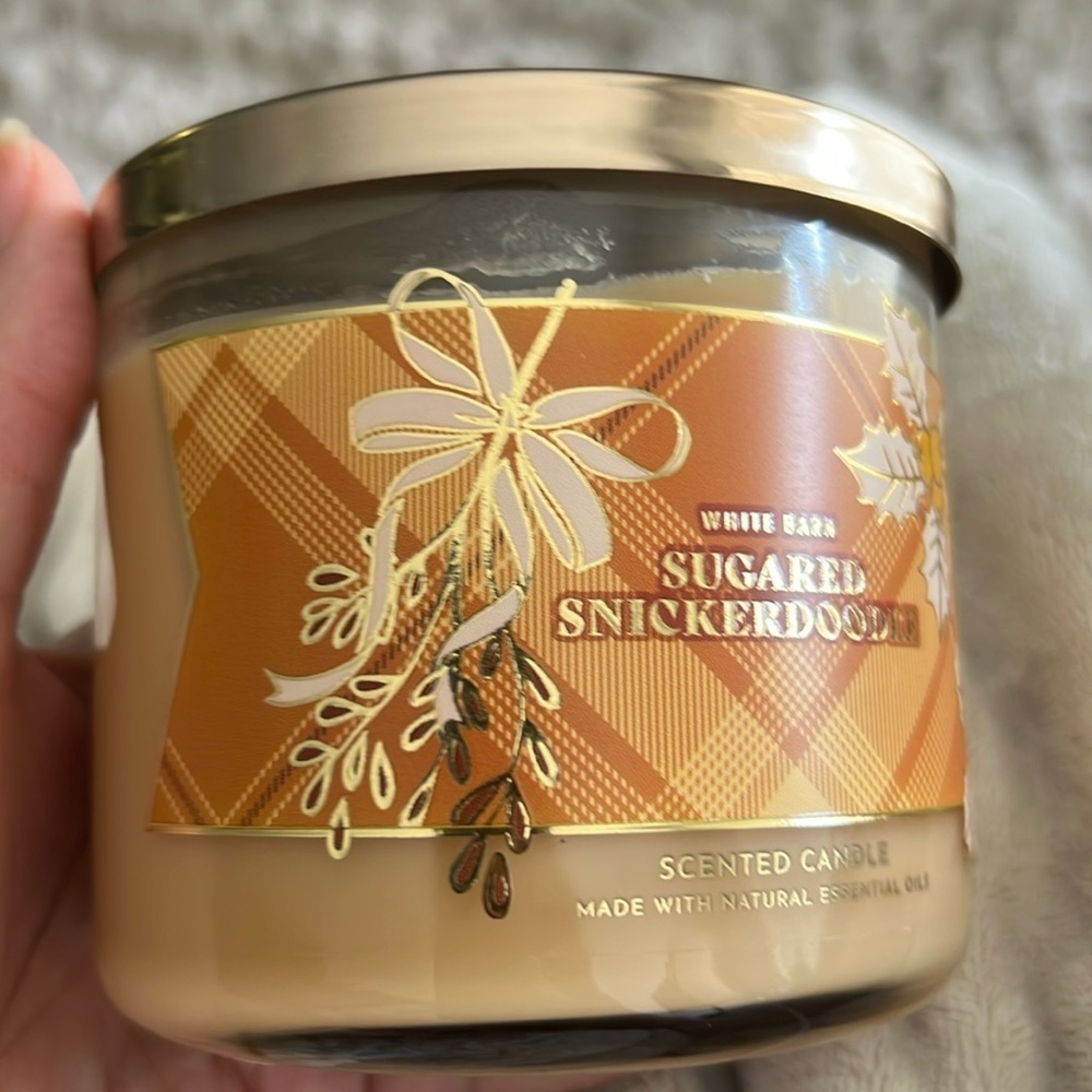 Bath & Body Works Sugared Snickerdoodle 3-Wick Candle 14.5 oz – New